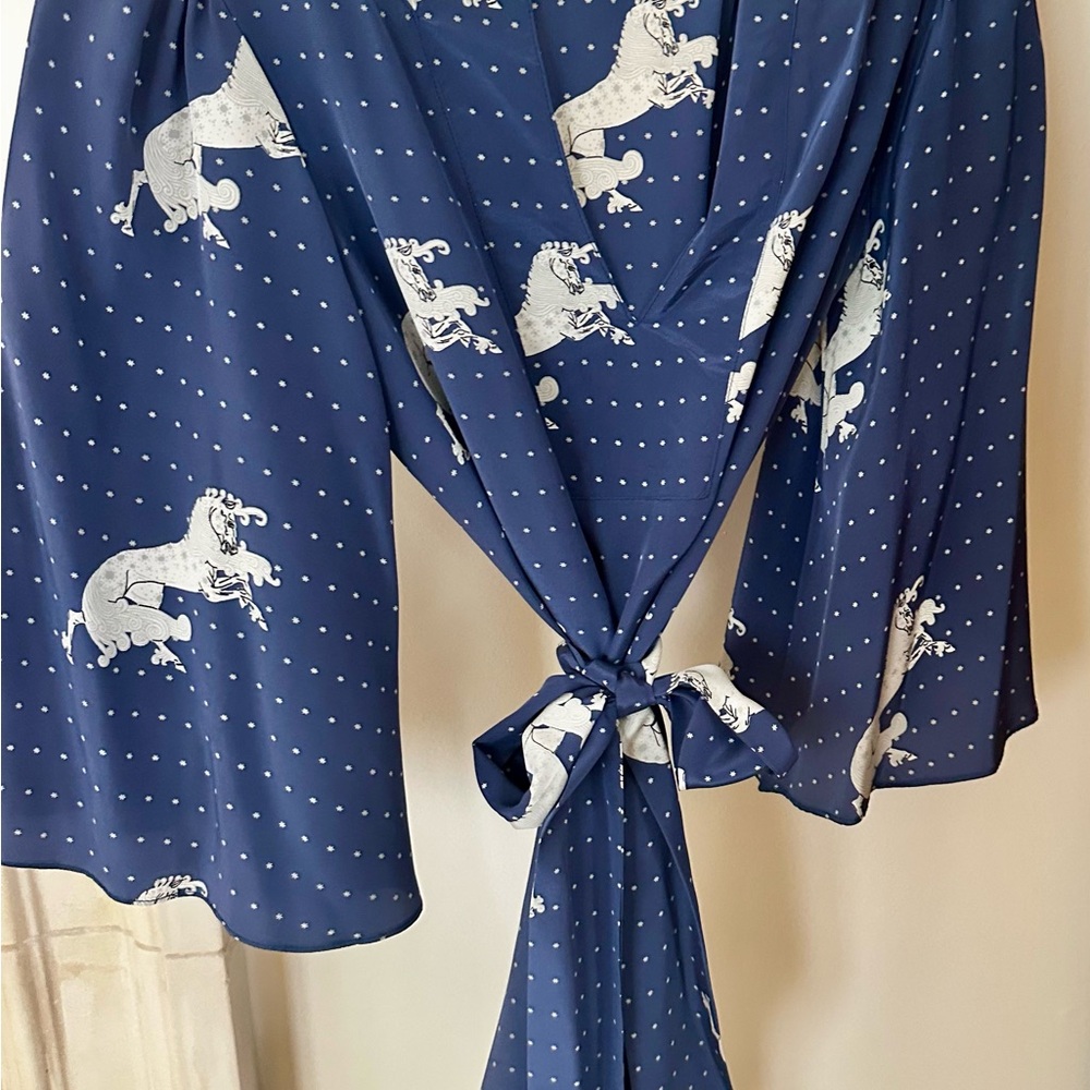 Elegant Blue Dress with White Patterns